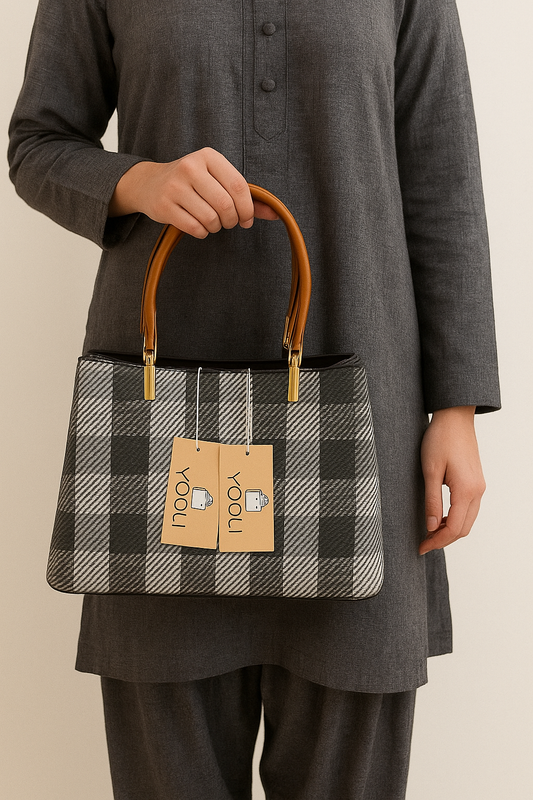 Maison Yuoli Ladies Hand Bag